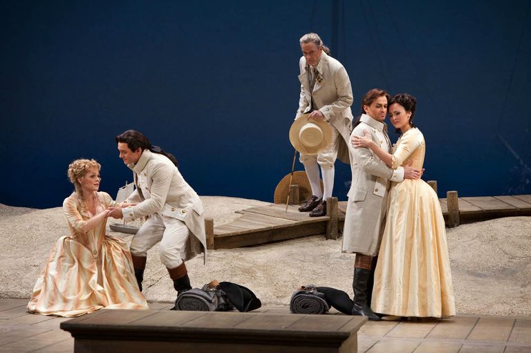 Фестиваль «Опера — всем» подытожится оперой Моцарта под названием «Так поступают все женщины»